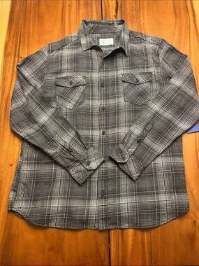 NWT Hurley Men's Grey Plaid Long-Sleeve Button-Up Shirt